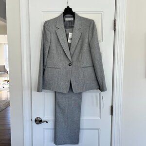 Tahari Arthur S. Levine women's 2pc grey pantsuit size 10